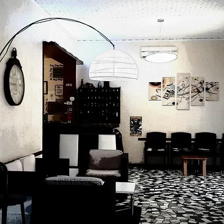 埃德拉酒店
